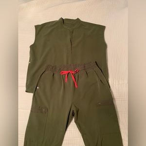 Figs Scrubs! Dark Olive 2XL top and bottom. Bottoms- Atlanta.Top-Rafaela